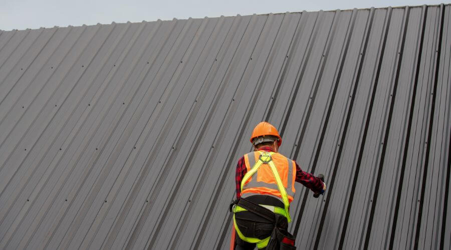 Professional residential roofers in Eugene, OR